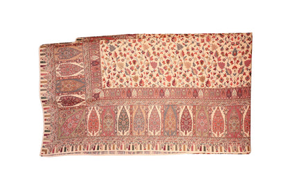 Traditional Floral & Ornamental Handwoven Area Rug