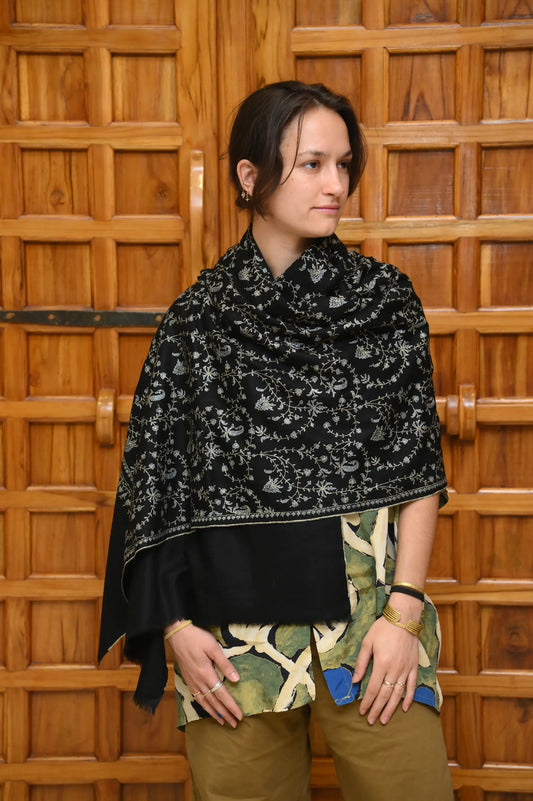 Richly Hand-Embroidered Cashmere Shawl (black)
