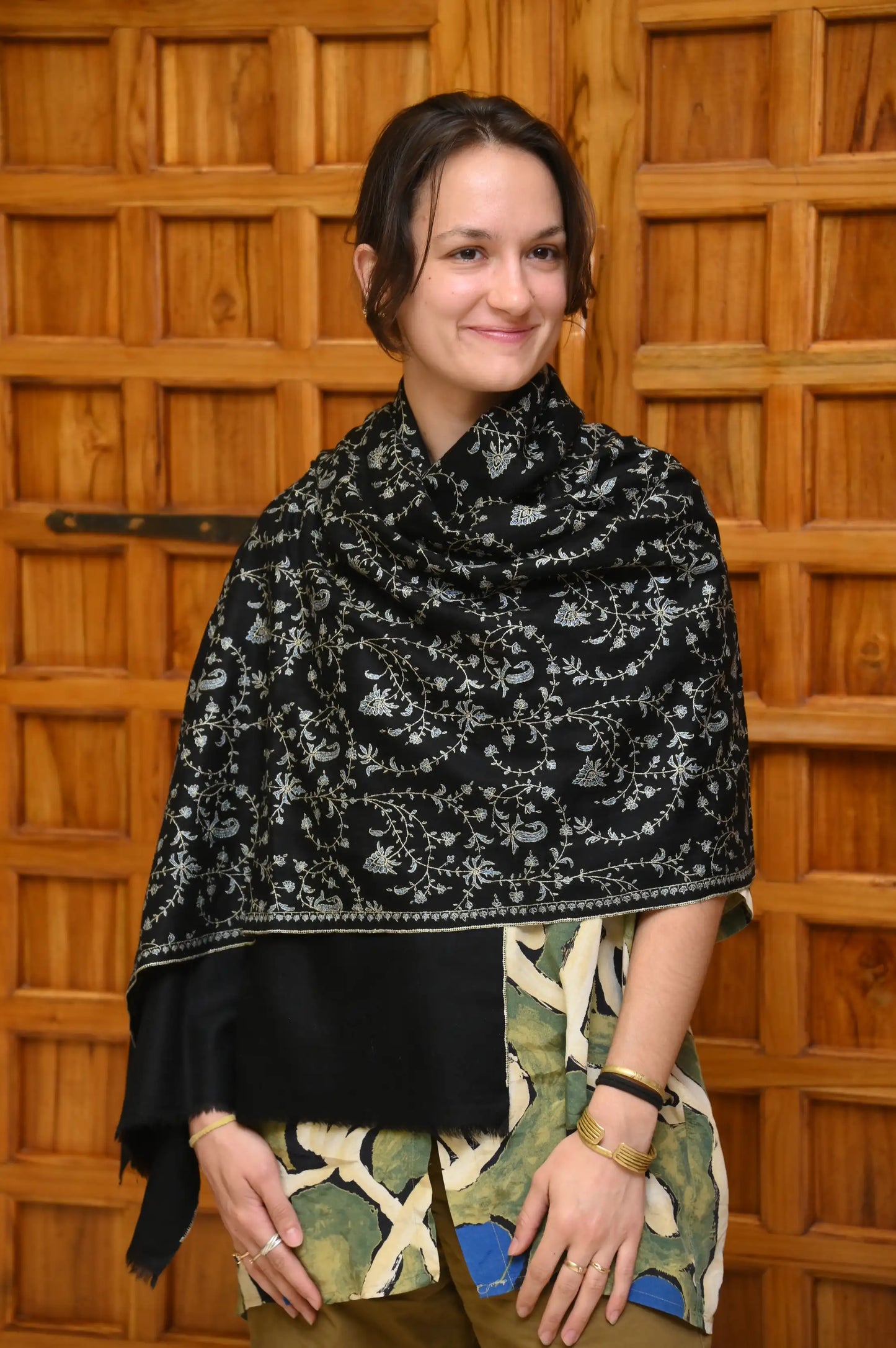 Richly Hand-Embroidered Cashmere Shawl (black)